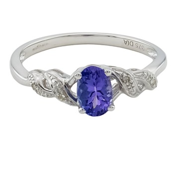 9ct white gold Tanzanite Ring size M